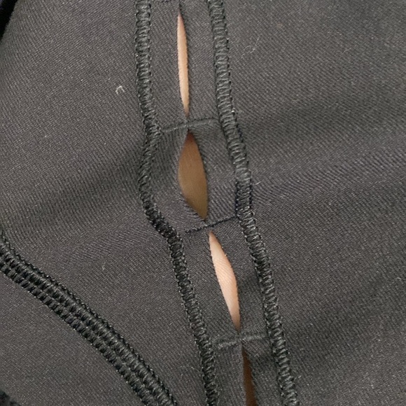 Lululemon Wunder Under High Rise Peak cropped leggings size 4 black yoga running - Picture 8 of 15